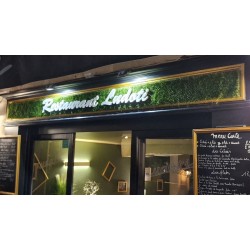 enseigne en végétale extérieur