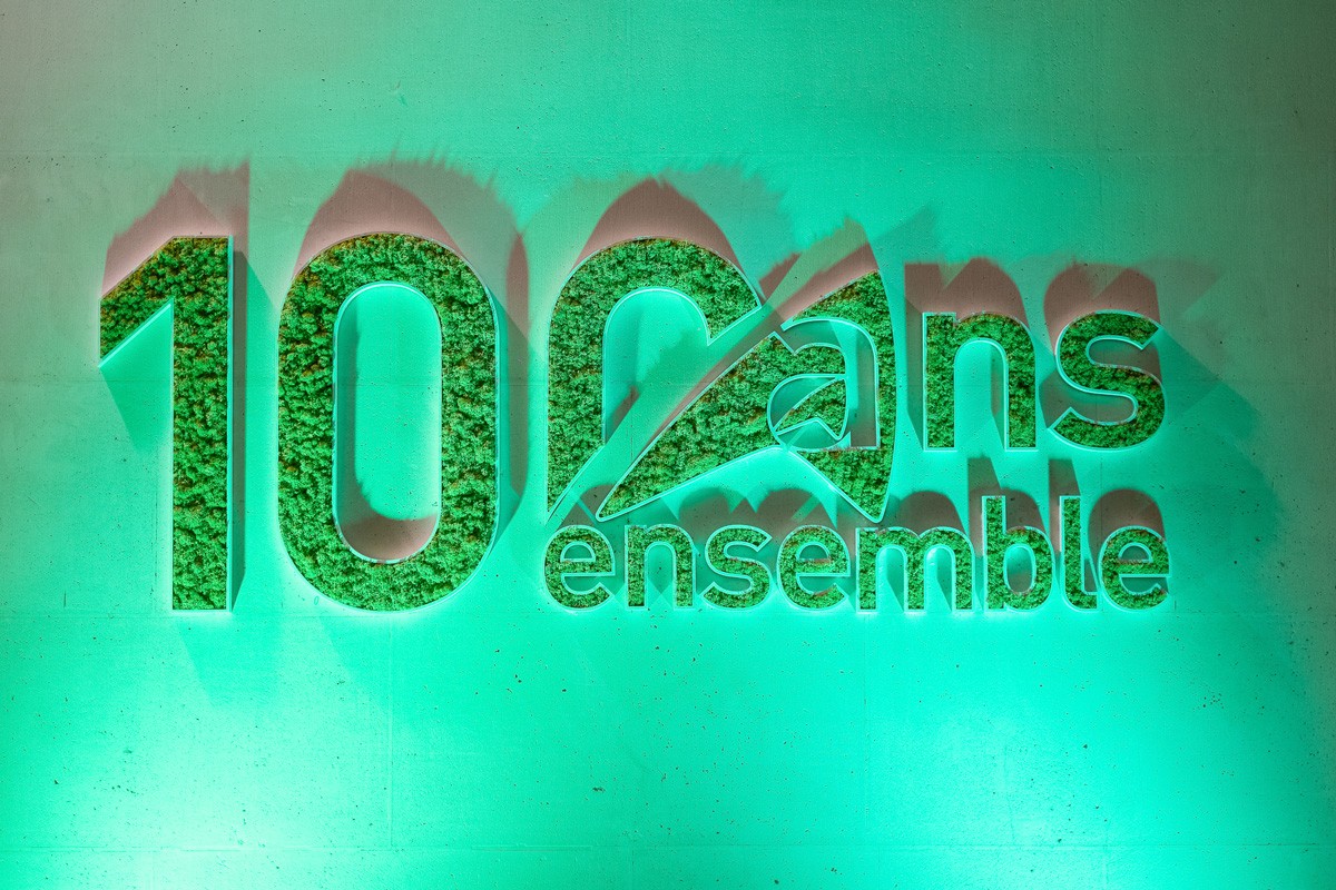 Logo végétal pour célébrer les 100 ans Ensemble de la Chambre Agricole